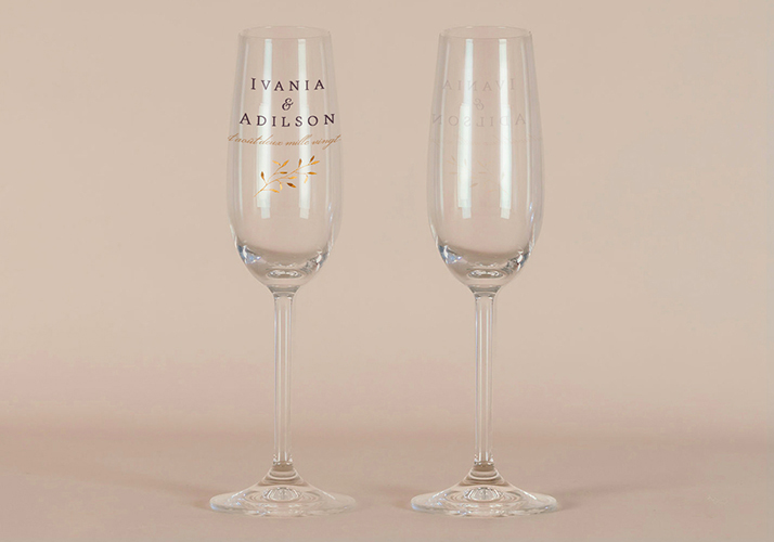 Flûte à champagne de mariage Feuilles dorées à personnaliser