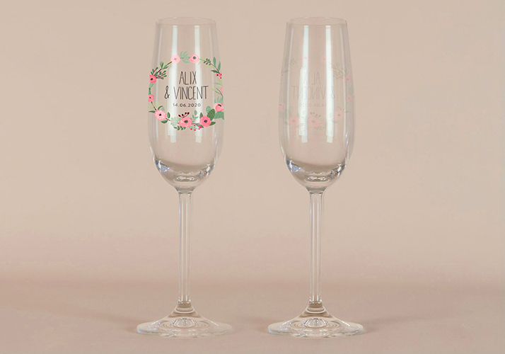 Flûte à champagne de mariage Fleuri rose à personnaliser