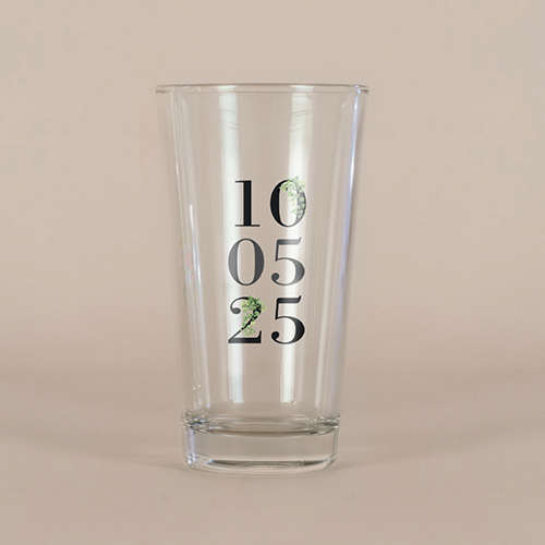 Verre à bière de mariage Entrelacé à personnaliser