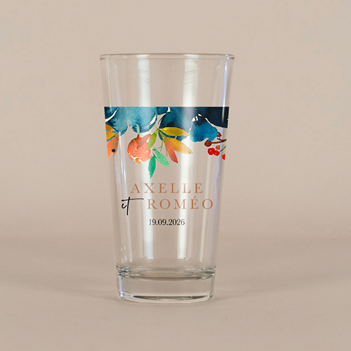 Verre à bière de mariage Nova à personnaliser