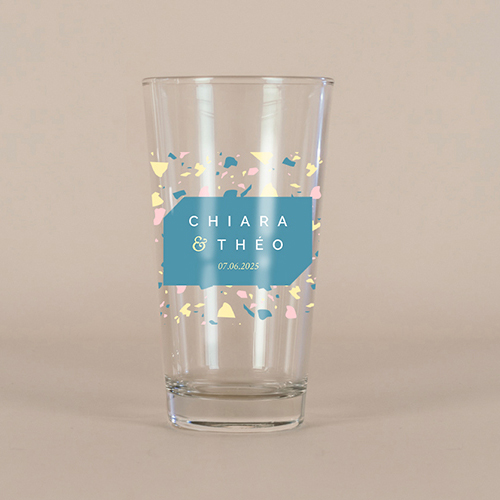 Verre à bière de mariage Terrazzo à personnaliser