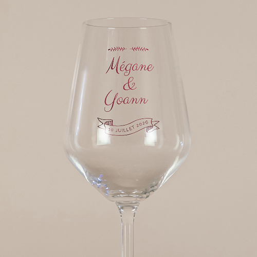 Verre à vin de mariage Burgundy à personnaliser