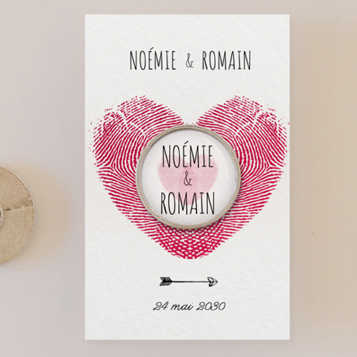 Pin's :univers de mariage Coeur à personnaliser