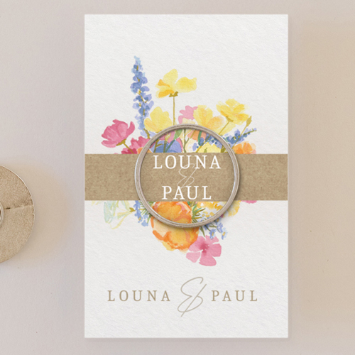 Pin's :univers de mariage Corolle à personnaliser