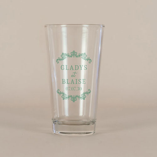 Verre à bière de mariage Lacewood à personnaliser