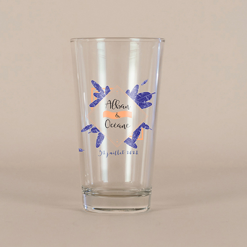Verre à bière de mariage Plume à personnaliser